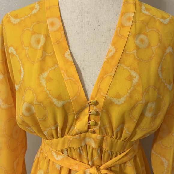 ALEXIS NWT Long Sleeve Yellow Luss Dress
Size XS Resortwear Boho Beachy Chic - Picture 6 of 13